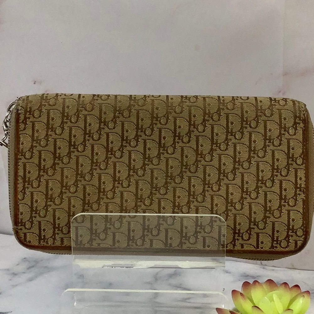 GUC Dior Brown Monogram Zip Wallet - Picture 1 of 10